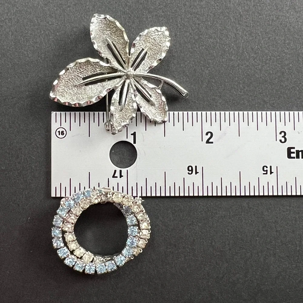Vintage Brooch Lot Silver Tone Leaf Rhinestone Wreath Blue Clear Some Signed